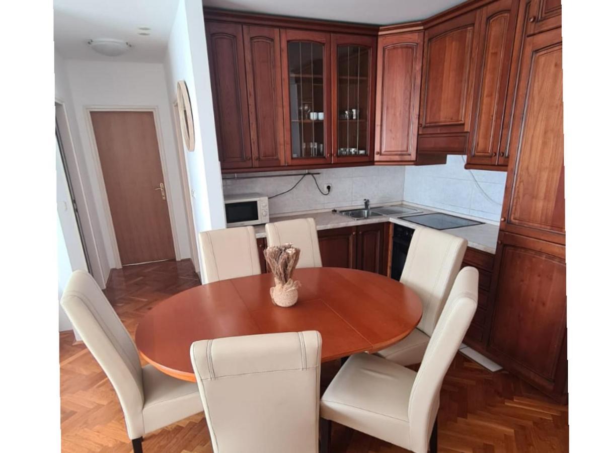 Apartman Ljubav Makarská Exteriér fotografie