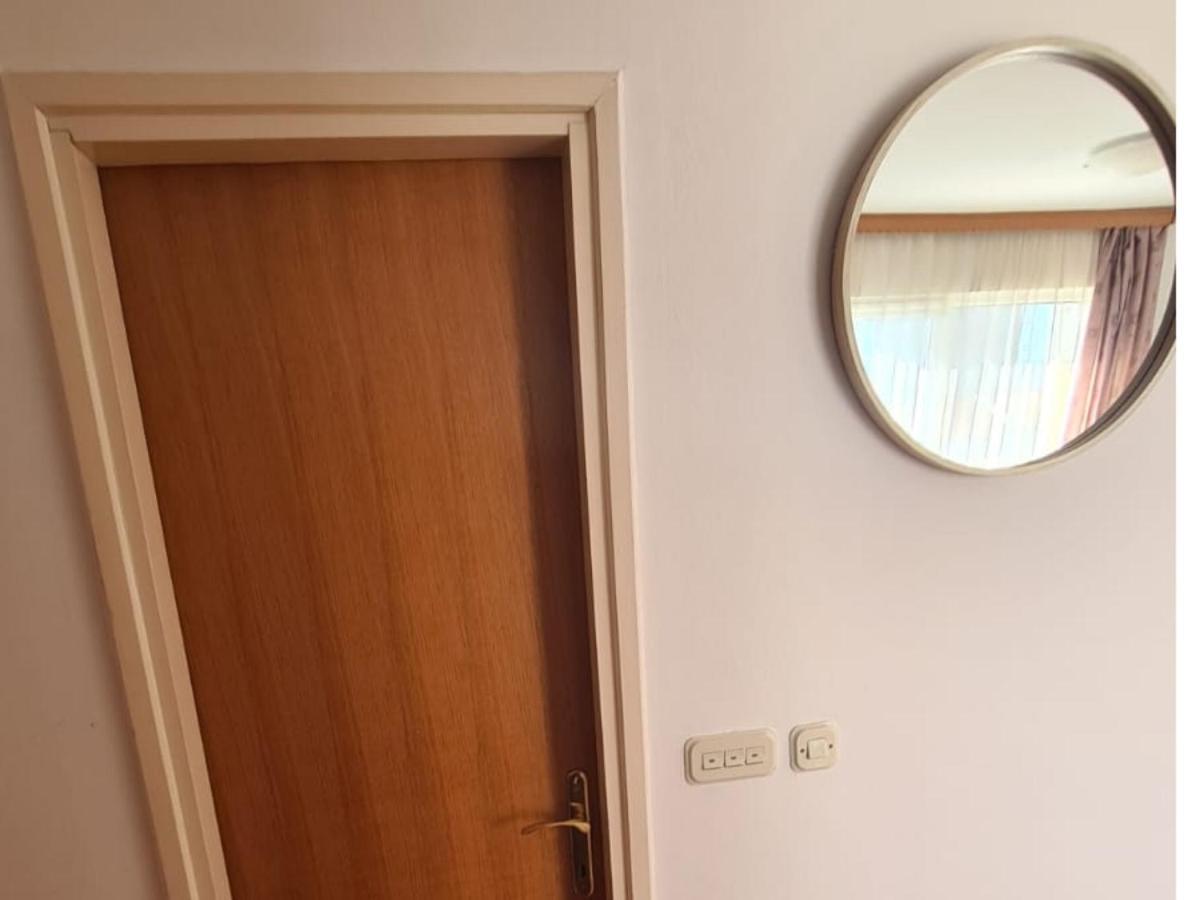 Apartman Ljubav Makarská Exteriér fotografie
